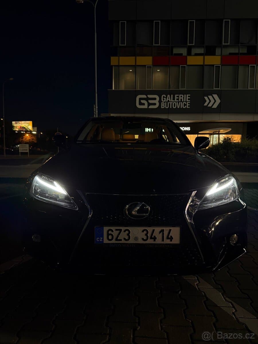 Lexus IS - 4