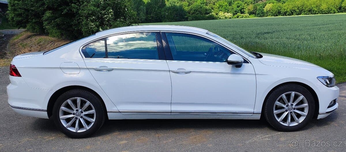 2016 Volkswagen PASSAT - 4
