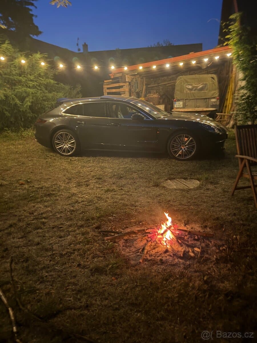 2018 Porsche PANAMERA - 4