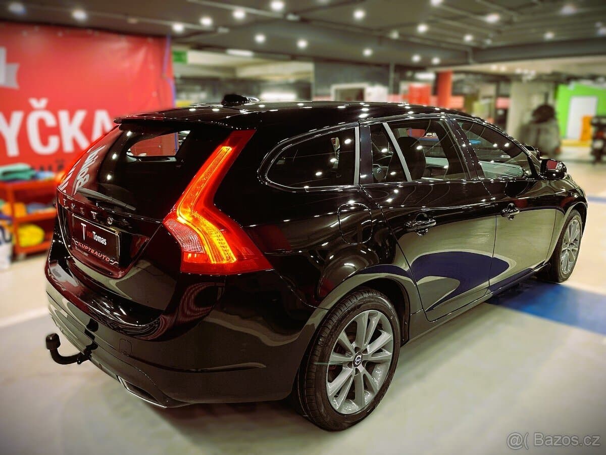 2018 Volvo V60 - 4
