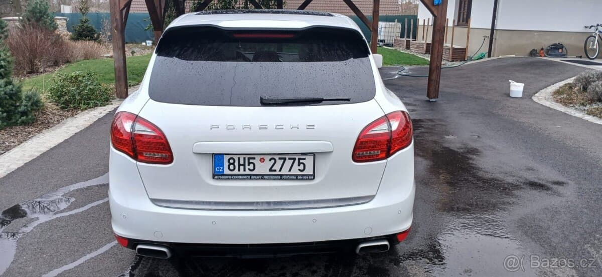 2013 Porsche CAYENNE - 4