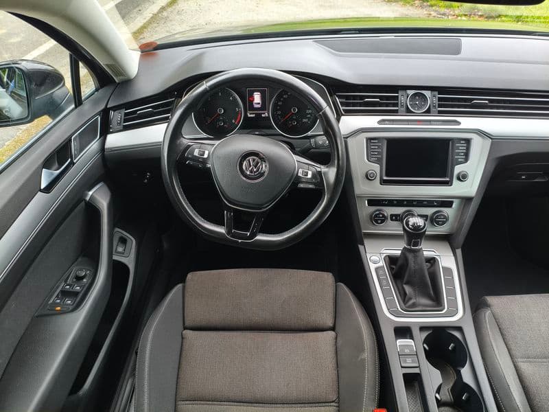 2016 Volkswagen PASSAT - 4
