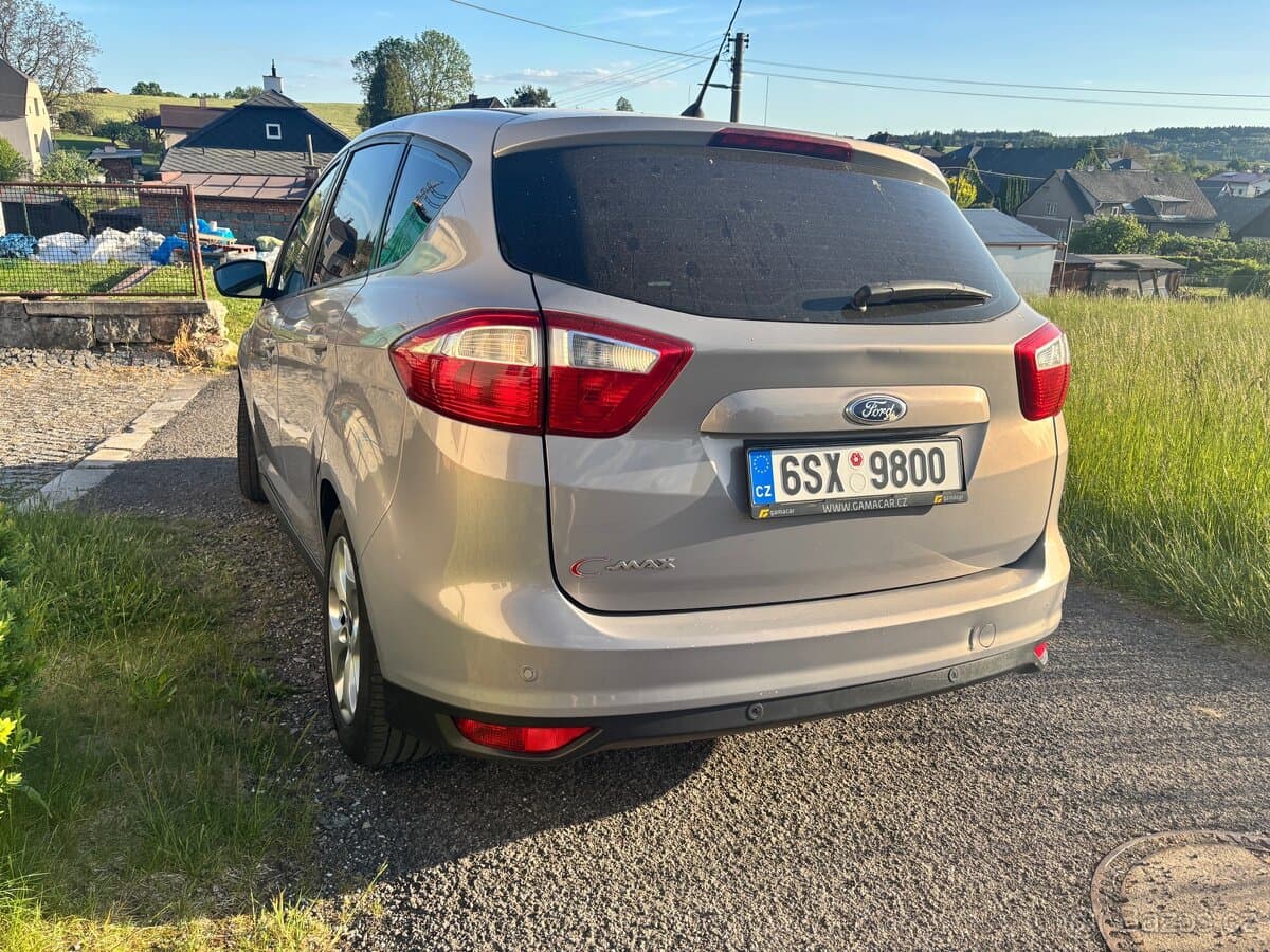 2011 Ford C-MAX - 4