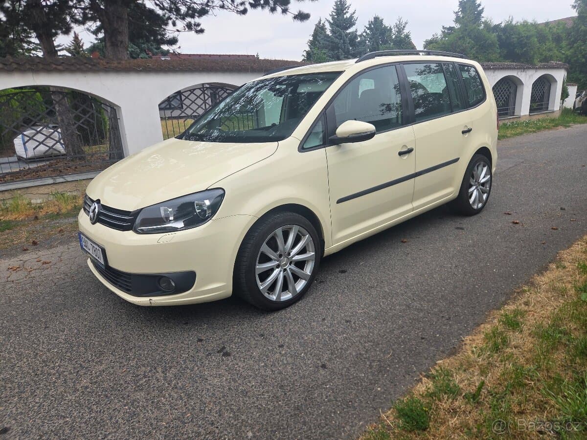 2015 Volkswagen TOURAN - 4