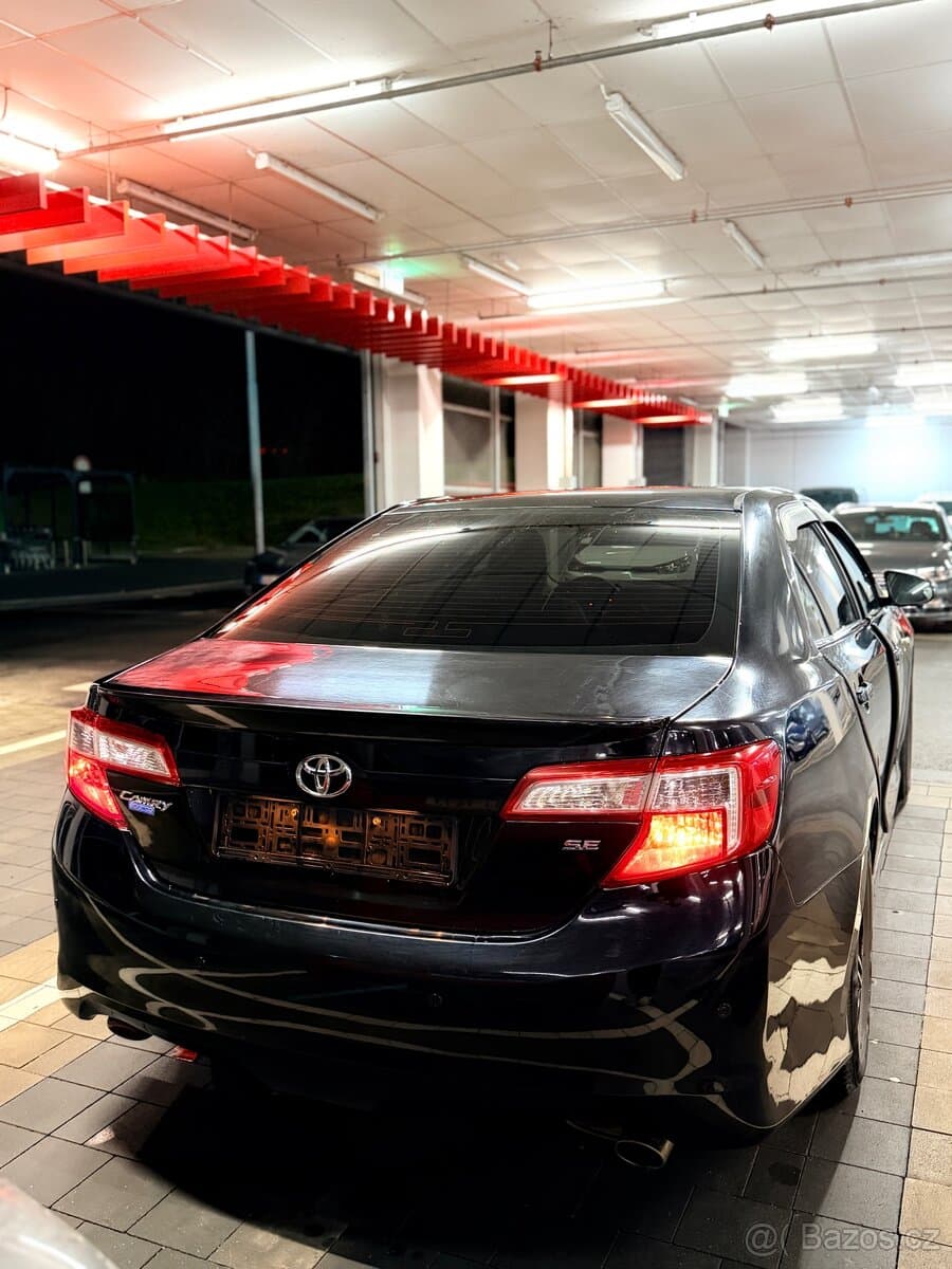 2014 Toyota CAMRY - 4