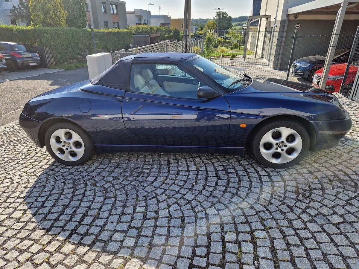 2000 Alfa Romeo SPIDER - 4