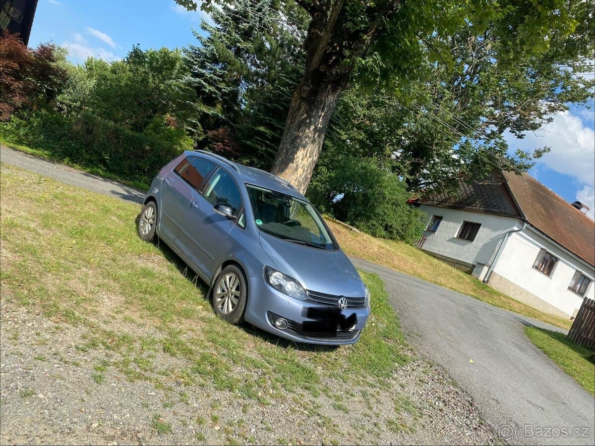 Volkswagen GOLF - 4