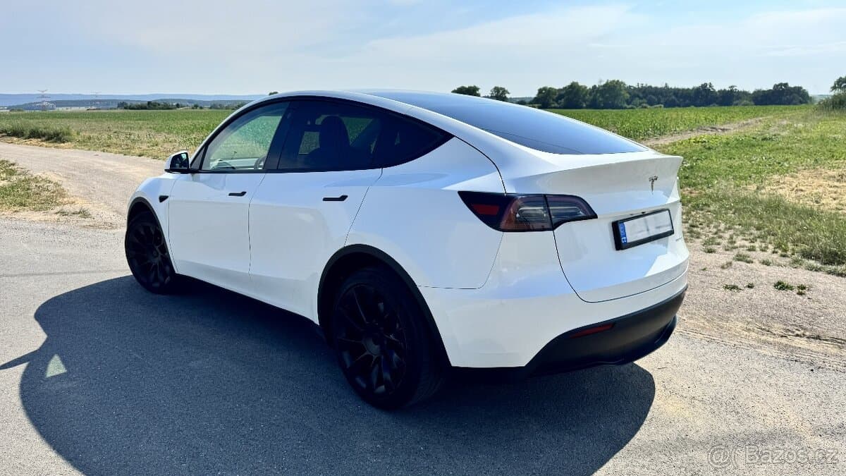 2023 Tesla MODEL Y - 4