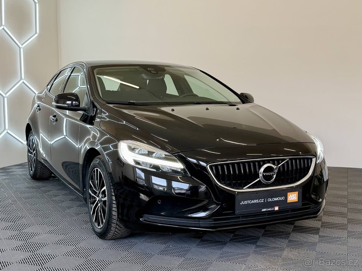 2019 Volvo V40 - 4