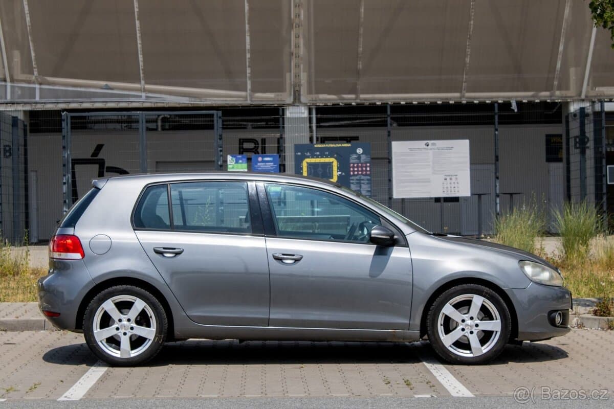 2010 Volkswagen GOLF - 4