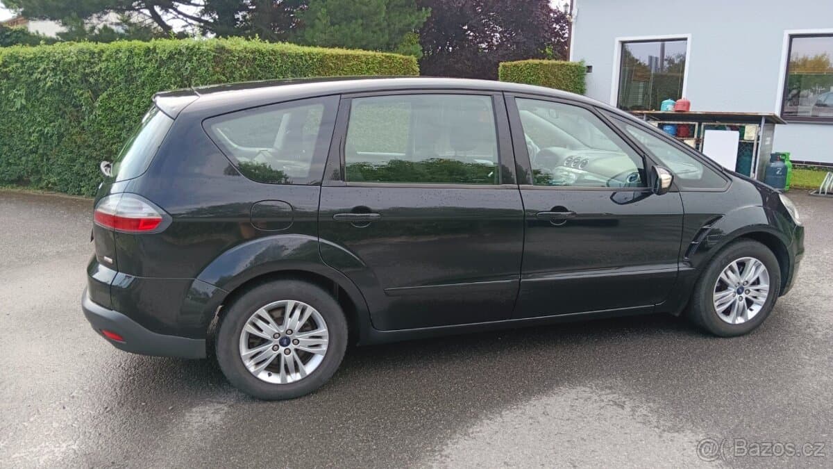 2009 Ford S-MAX - 4