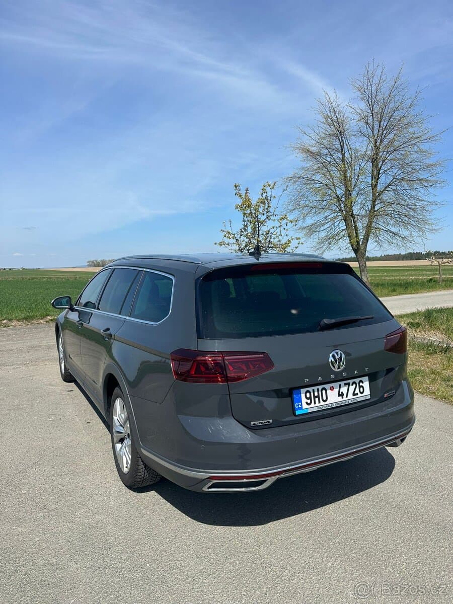 2020 Volkswagen PASSAT - 4