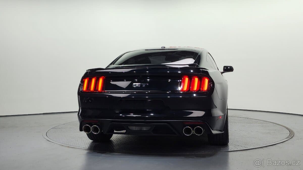 2017 Ford MUSTANG - 4
