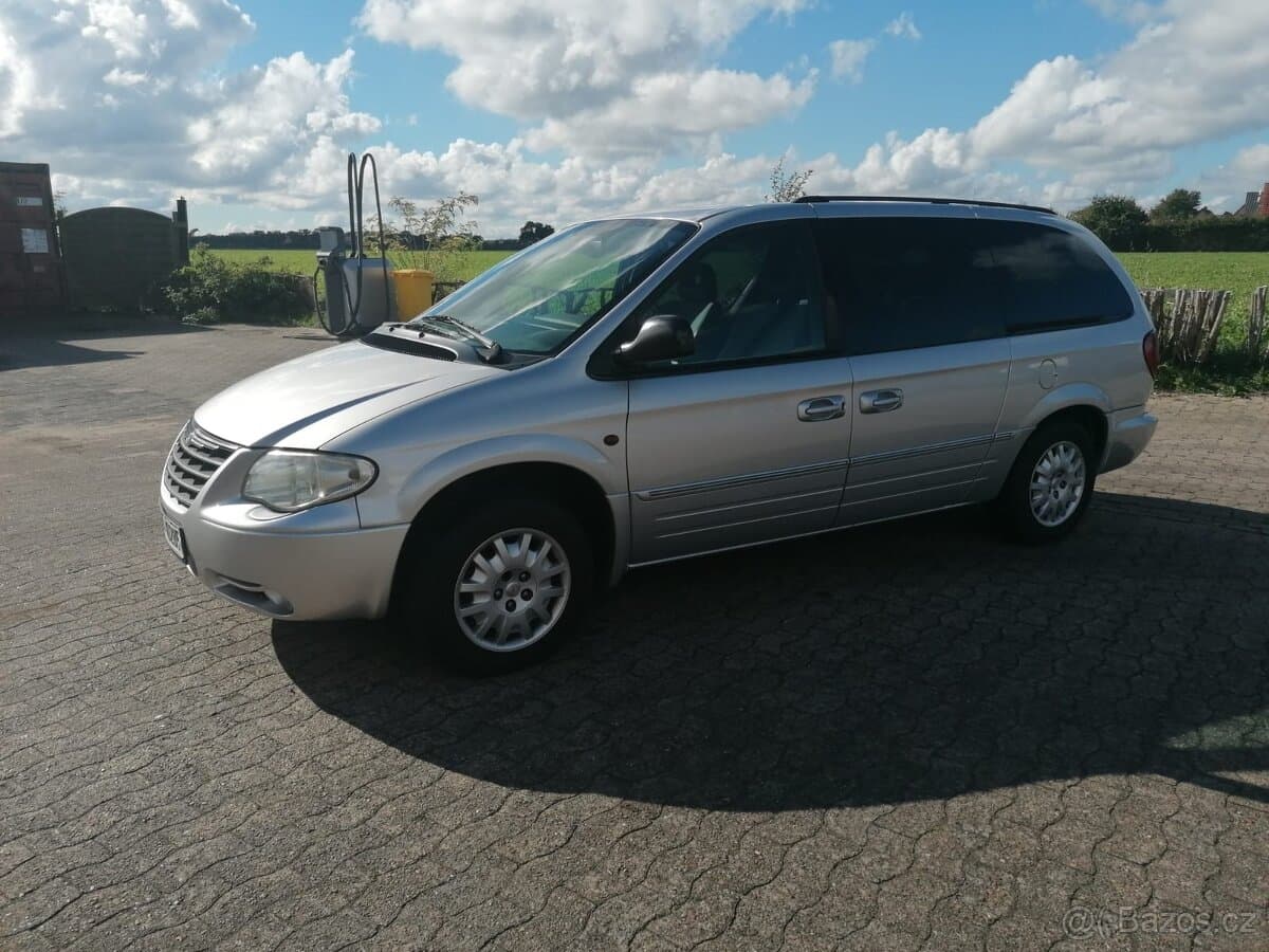 2008 Chrysler VOYAGER - 4