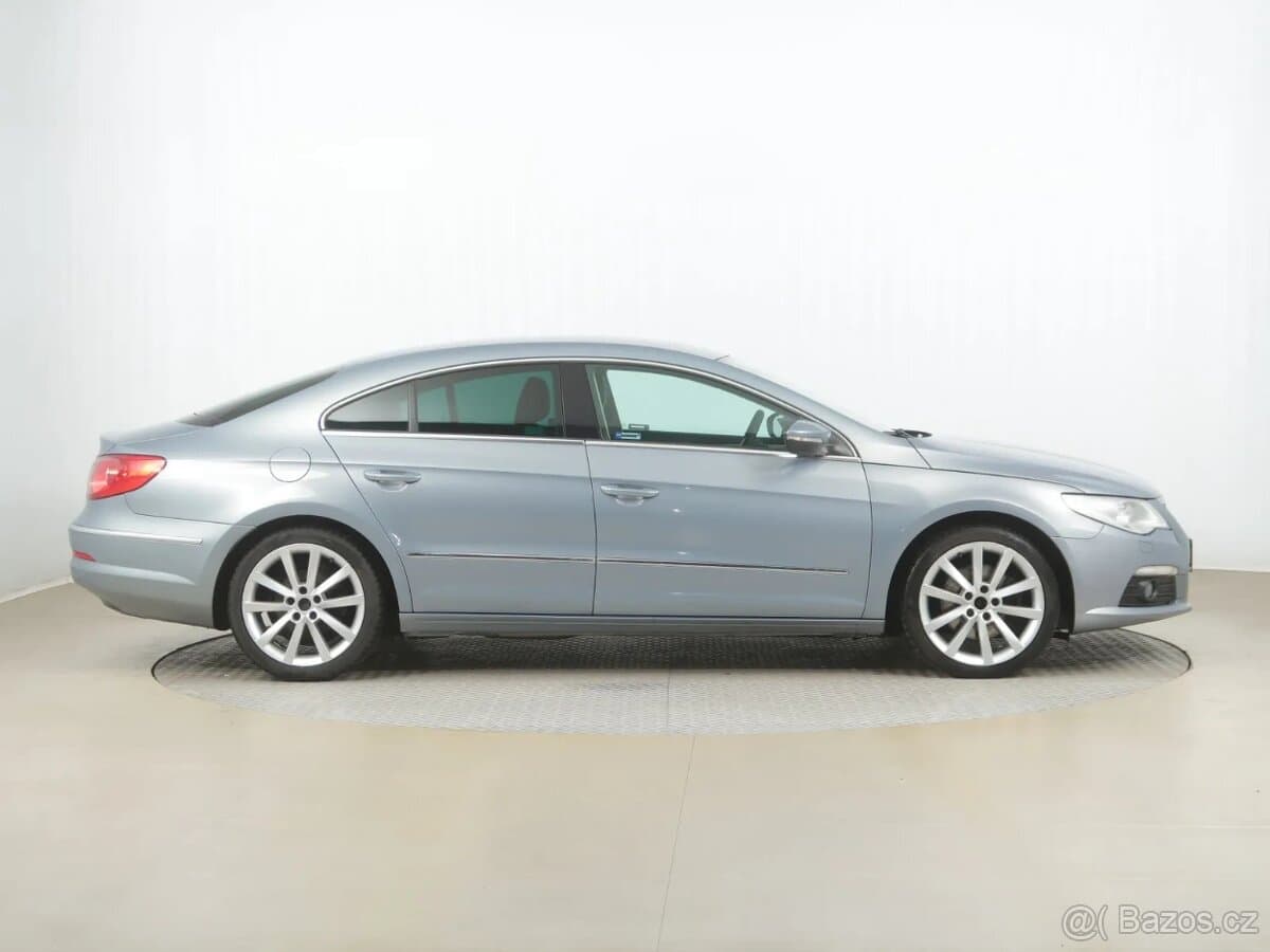 2009 Volkswagen PASSAT CC - 4