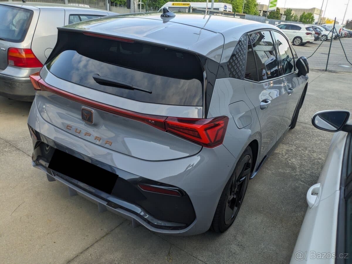2022 Cupra BORN - 4