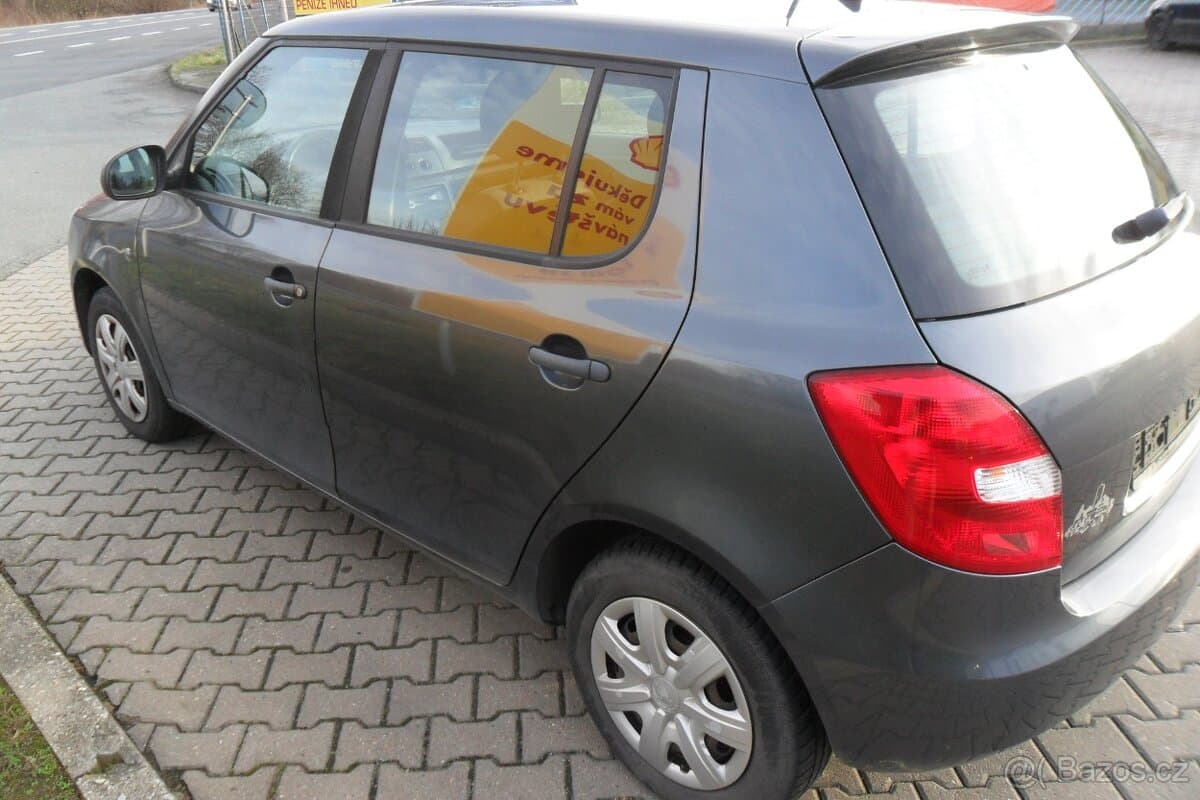 2011 Škoda FABIA - 4