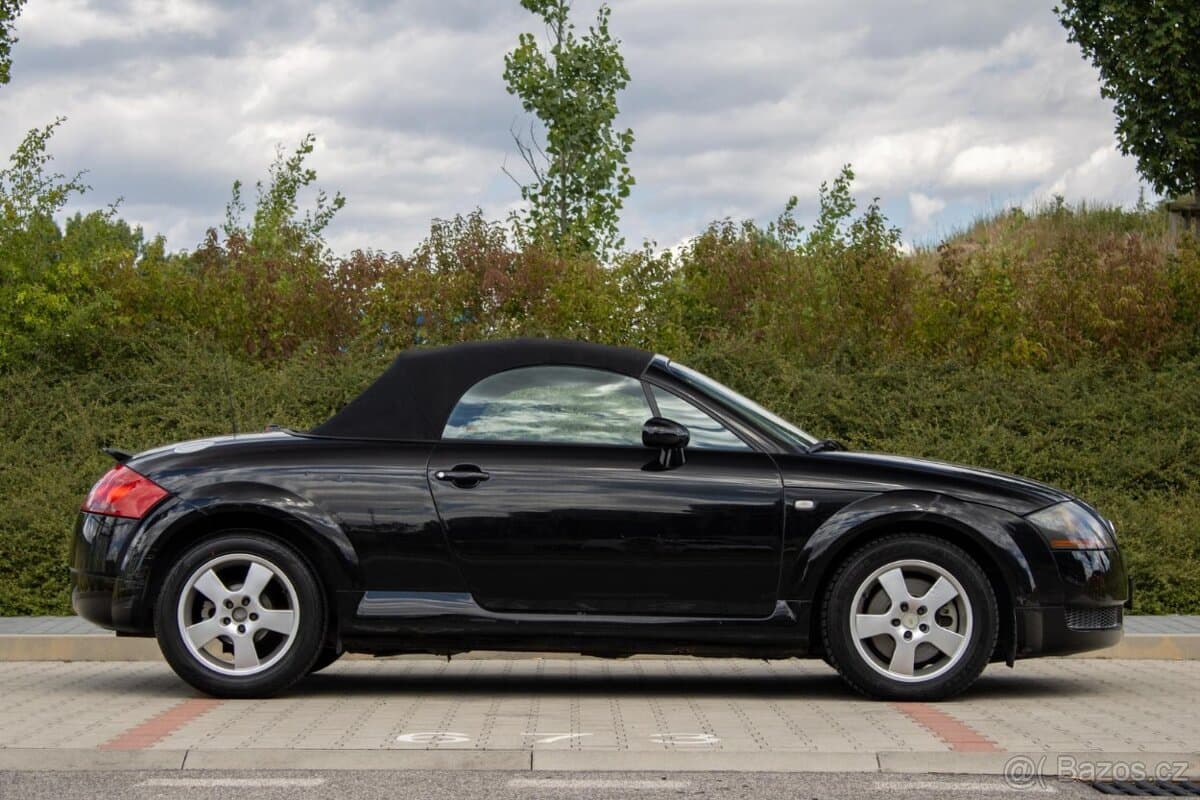 2002 Audi TT - 4