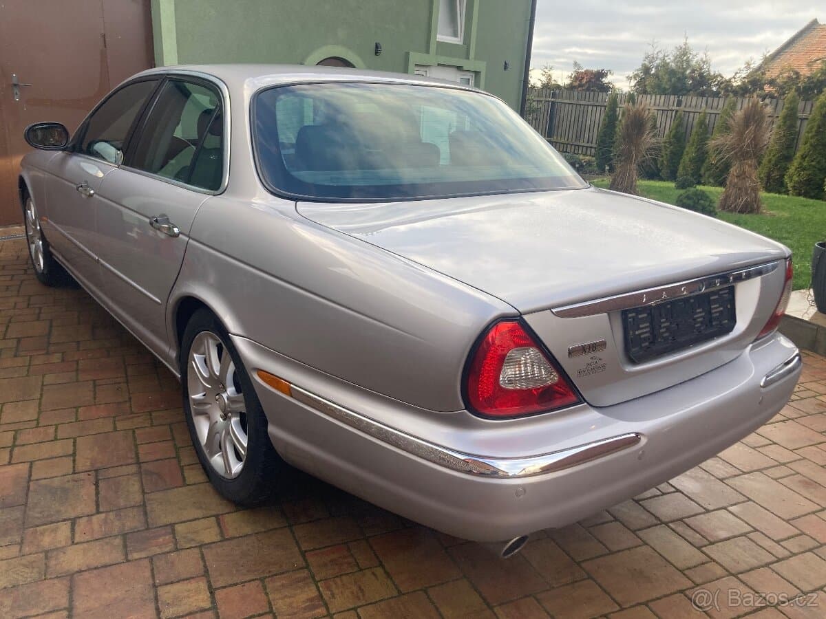 2005 Jaguar XJ - 4