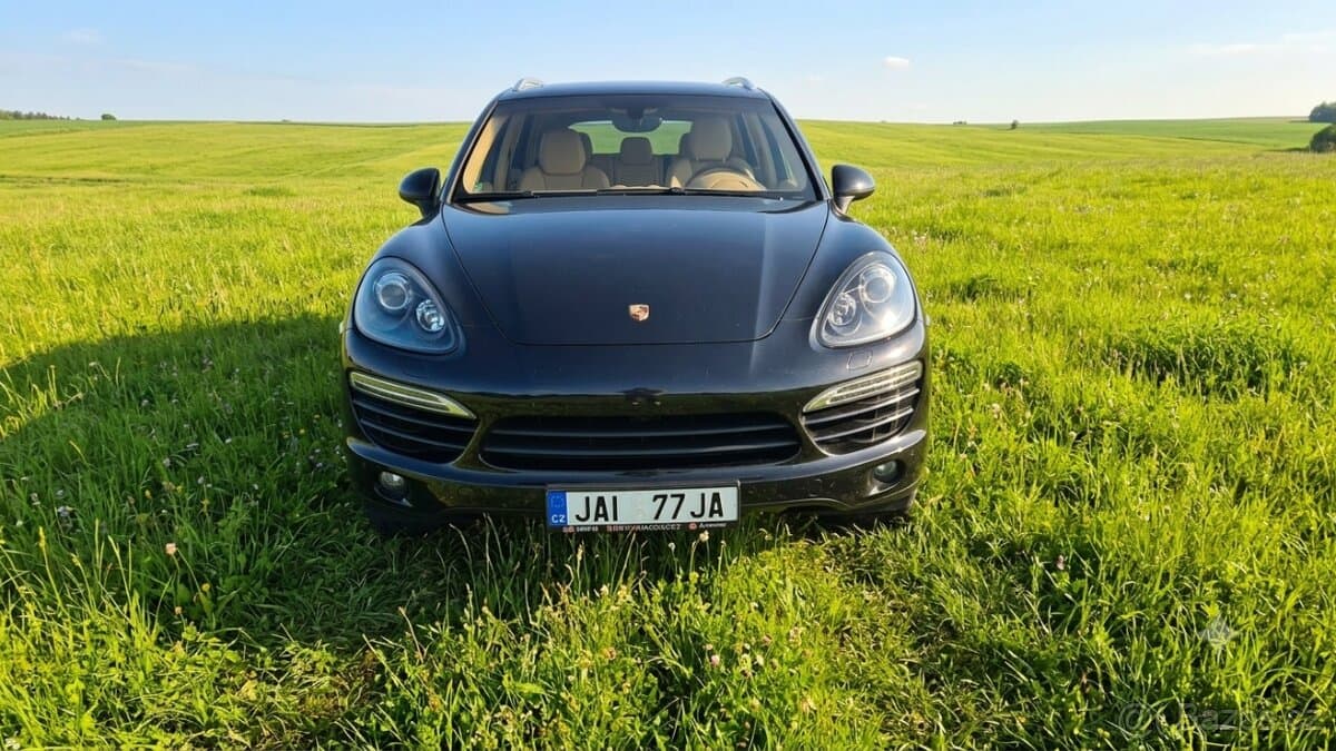 2012 Porsche CAYENNE - 4