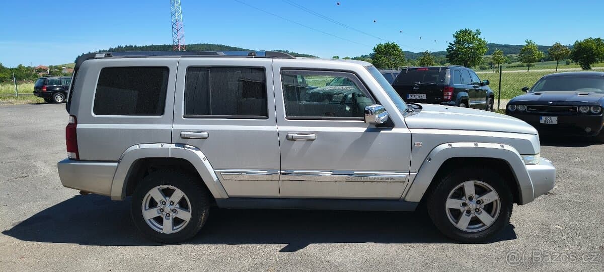 2007 Jeep COMMANDER - 4