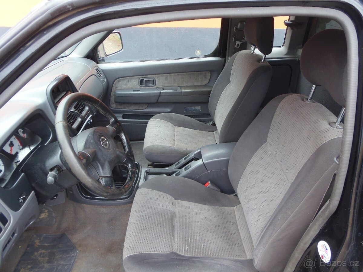 2004 Nissan NAVARA - 4