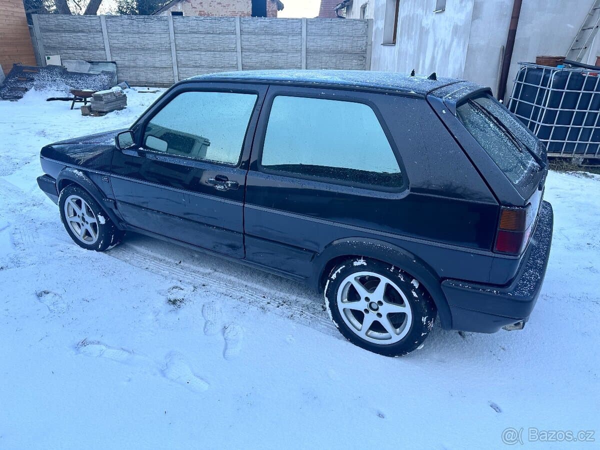 Volkswagen GOLF - 4