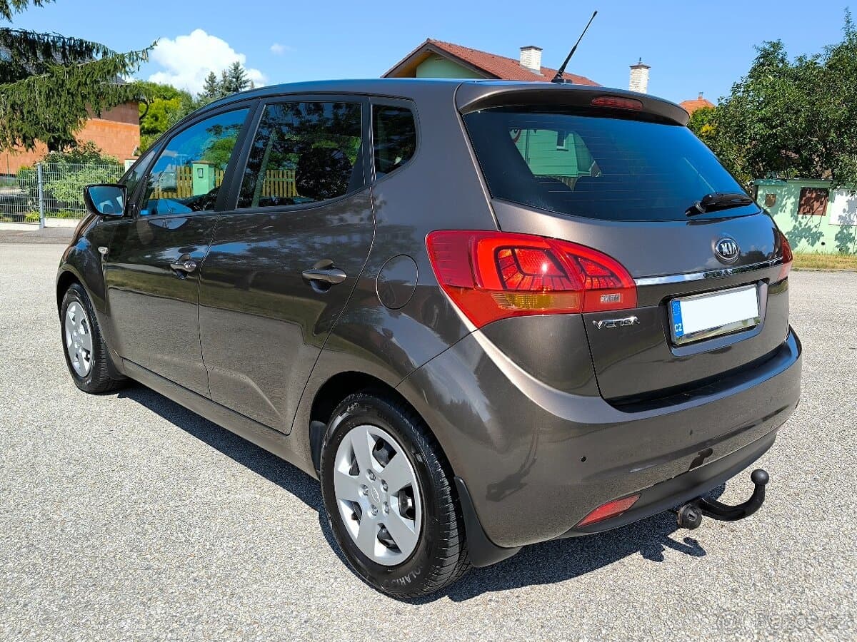 2017 Kia VENGA - 4