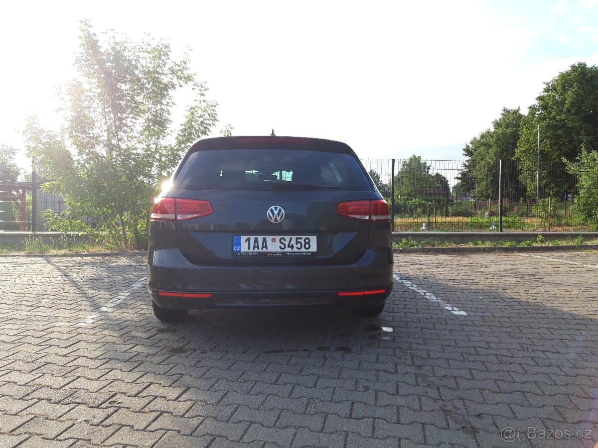 2019 Volkswagen PASSAT - 4