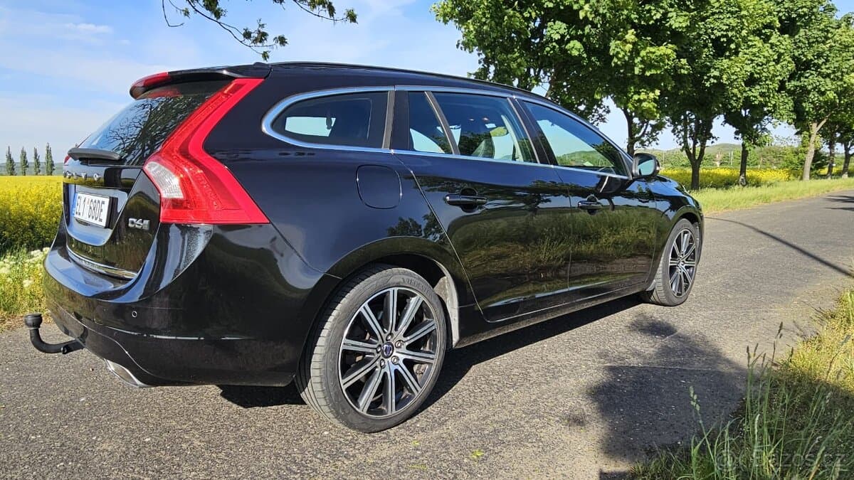 2015 Volvo V60 - 4