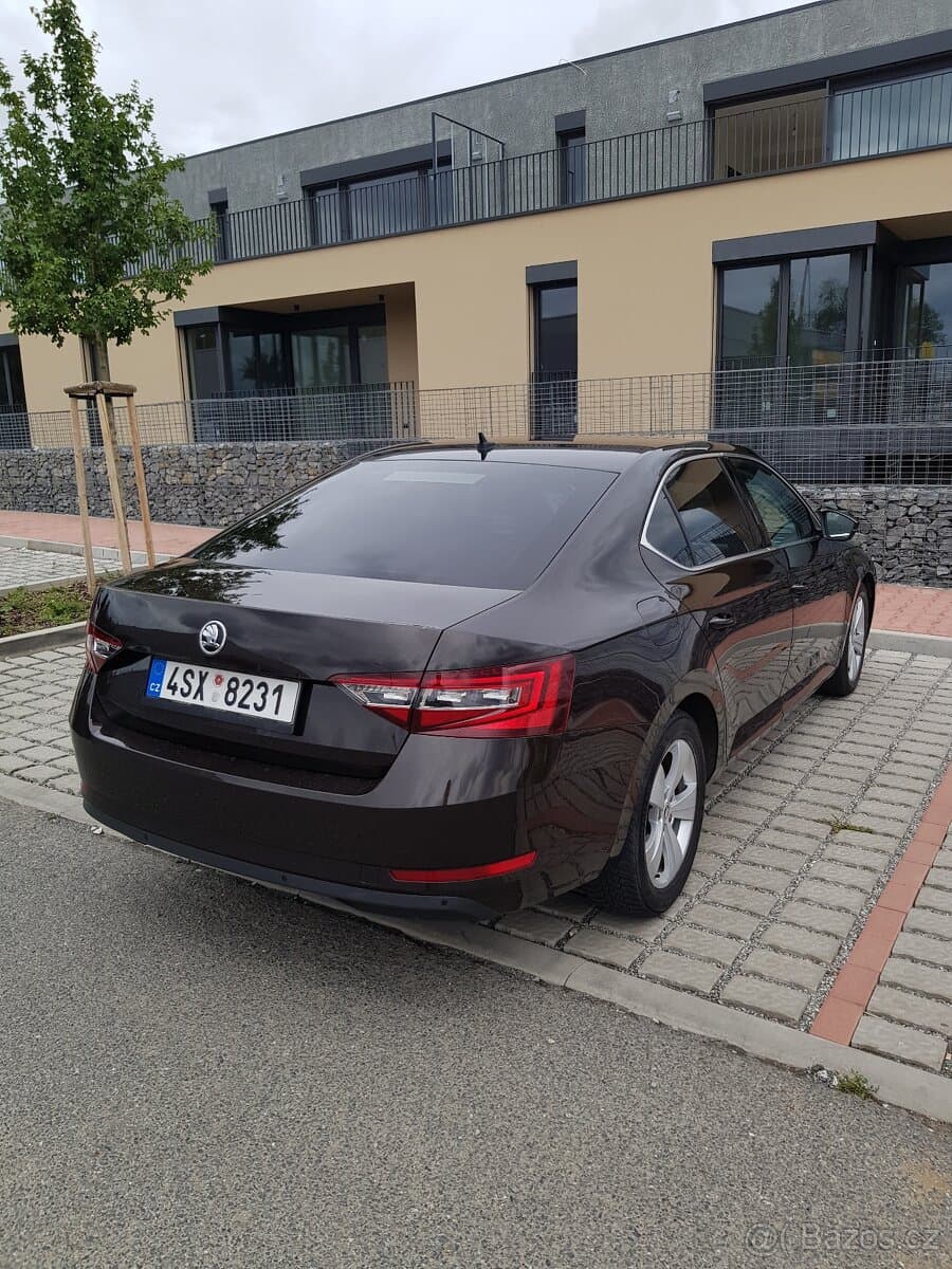 2019 Škoda SUPERB - 4