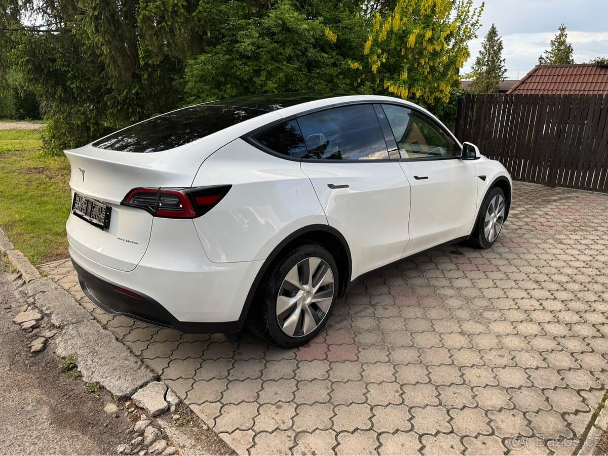 2023 Tesla MODEL Y - 4