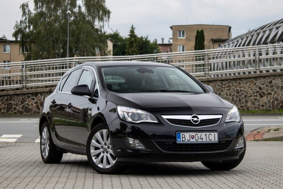 2011 Opel ASTRA - 4