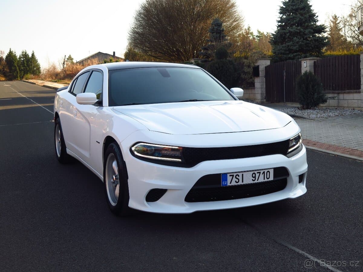 2018 Dodge CHARGER - 4