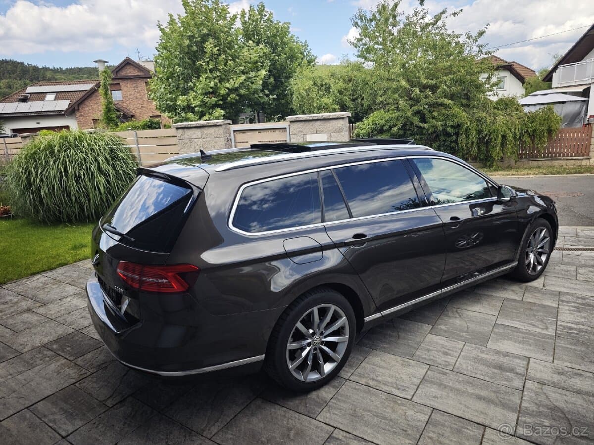 2015 Volkswagen PASSAT - 4