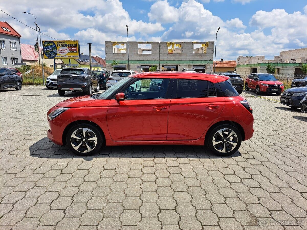 Suzuki SWIFT - 4