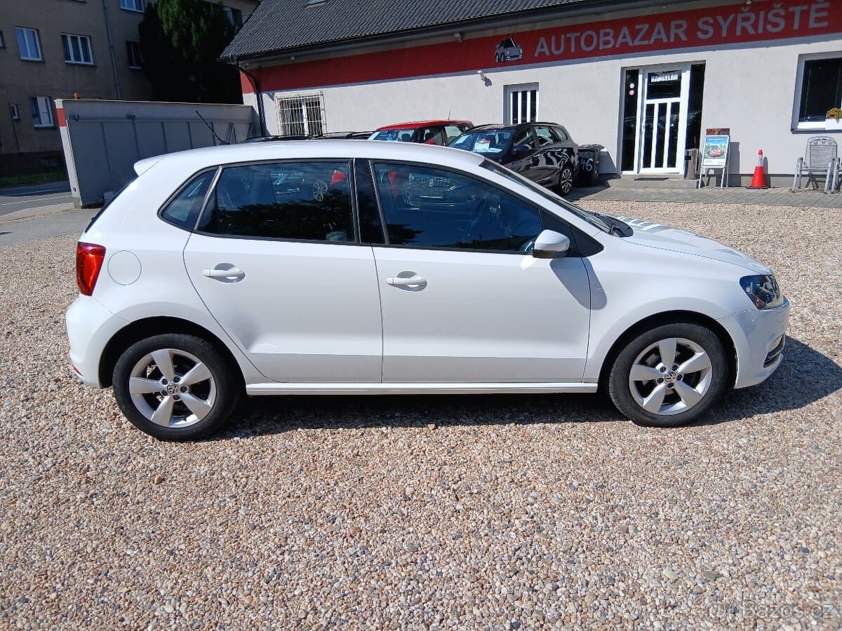 2015 Volkswagen POLO - 4