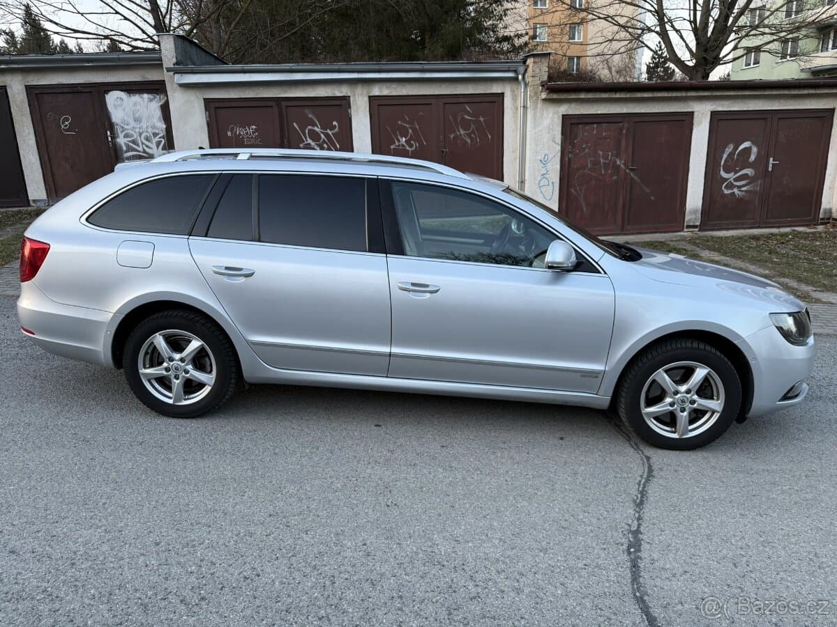 2014 Škoda SUPERB - 4