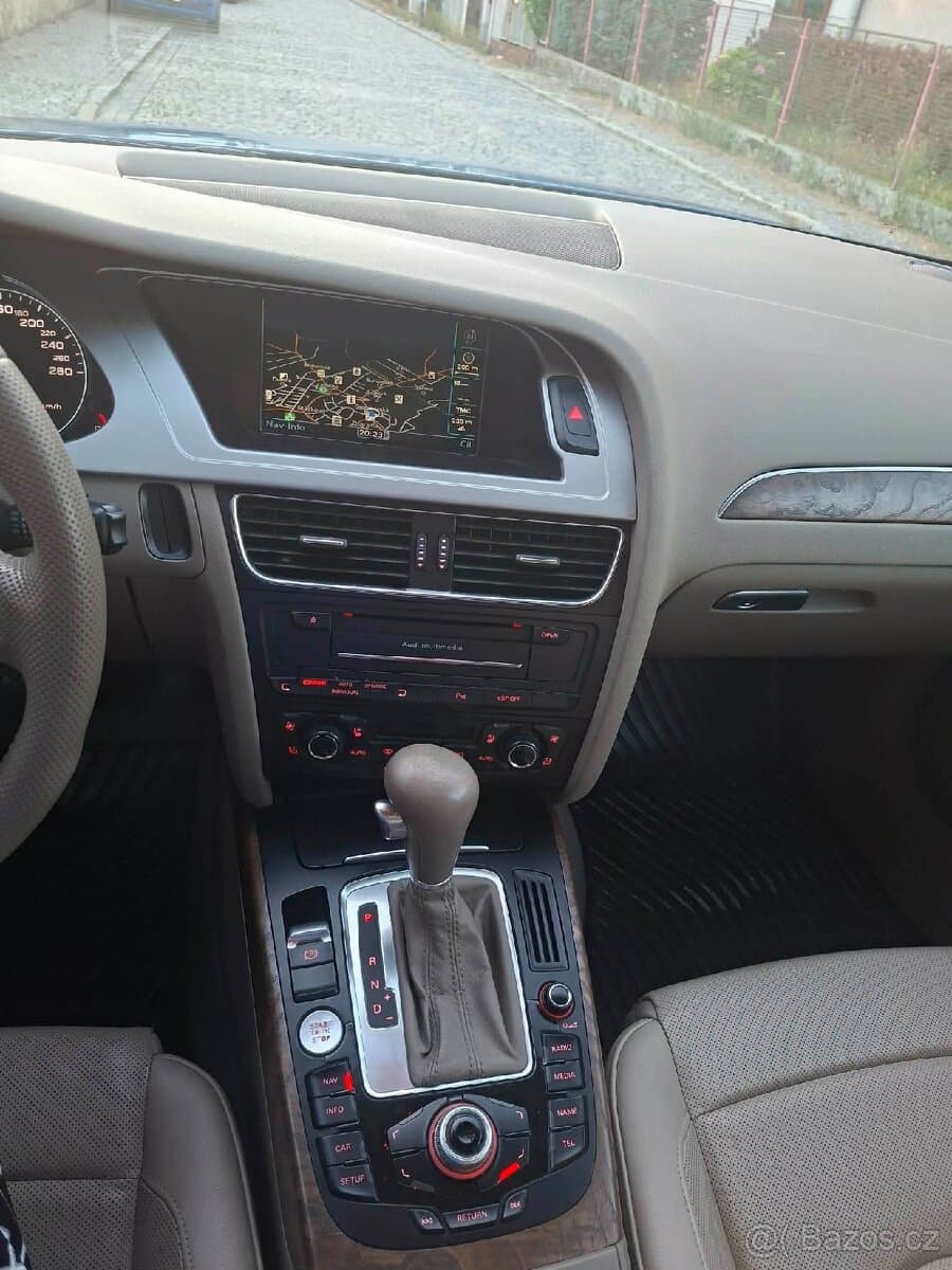 Audi A4 - 4