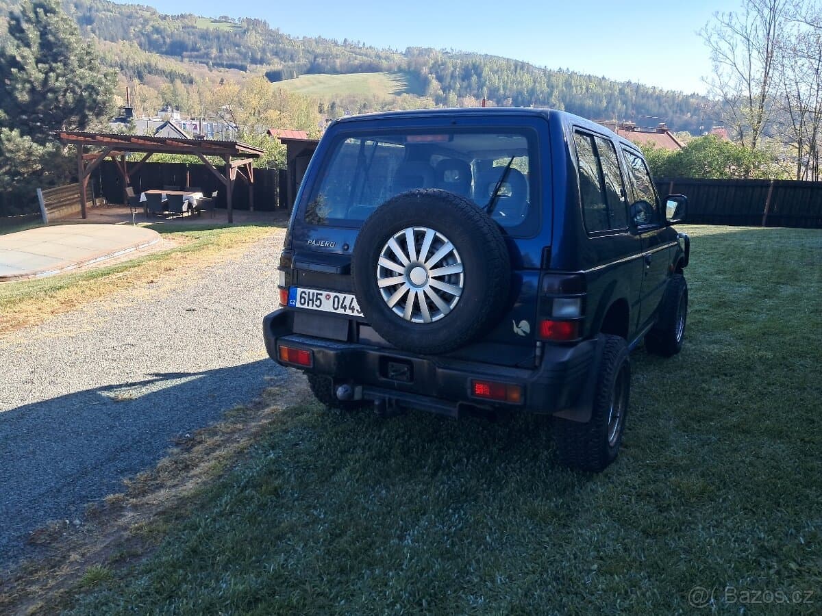 1998 Mitsubishi PAJERO - 4