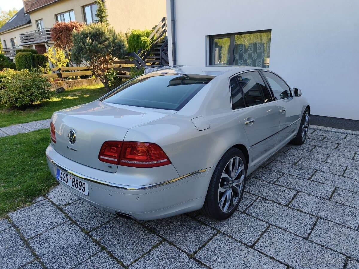 2011 Volkswagen PHAETON - 4