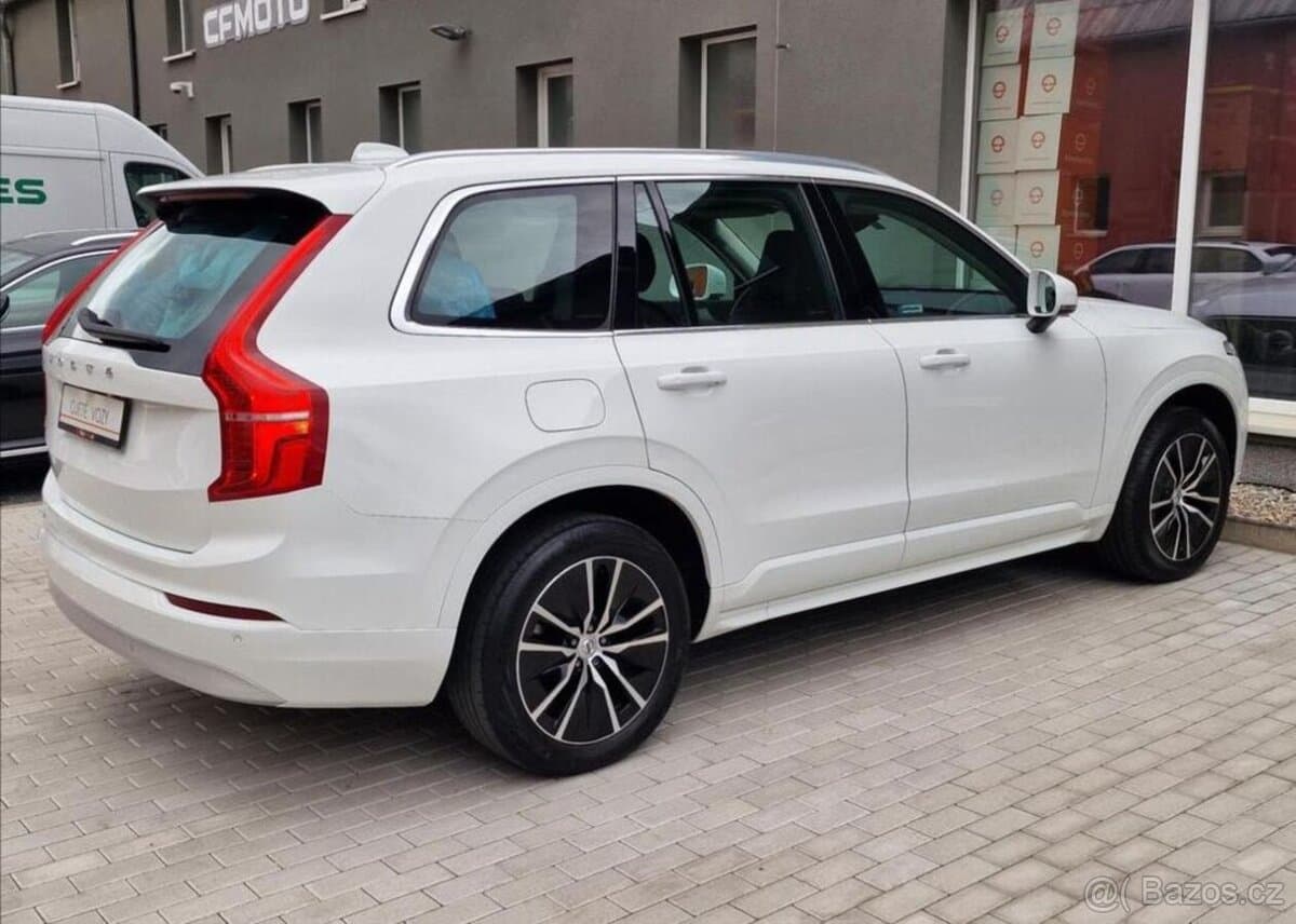 2021 Volvo XC90 - 4