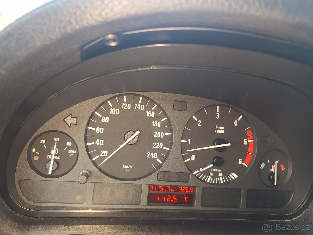 2004 BMW X5 - 4