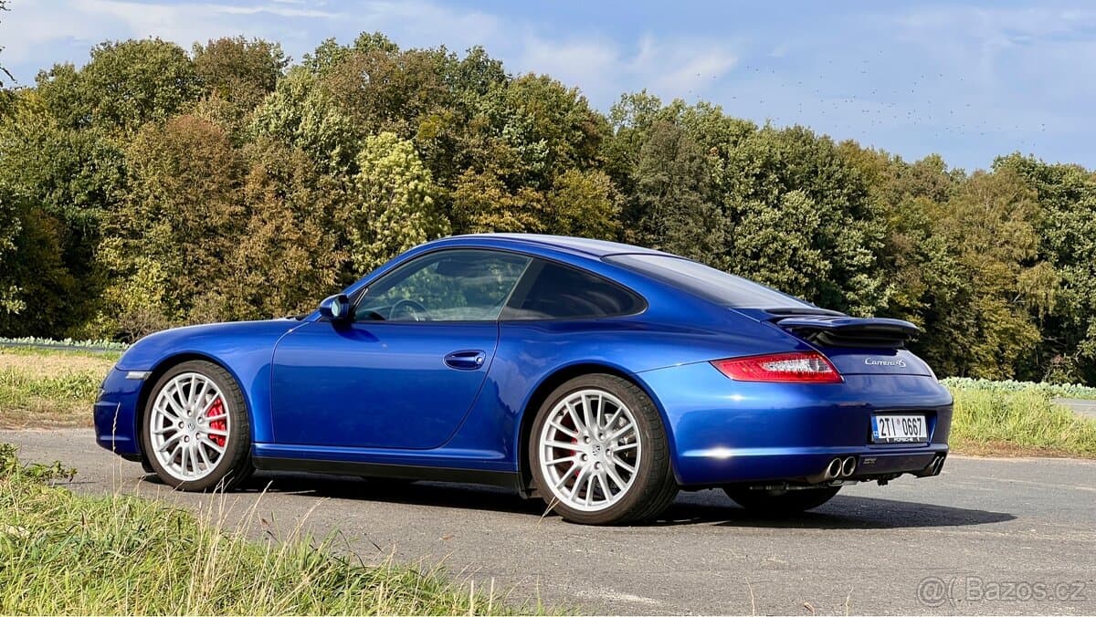 2005 Porsche 911 - 4