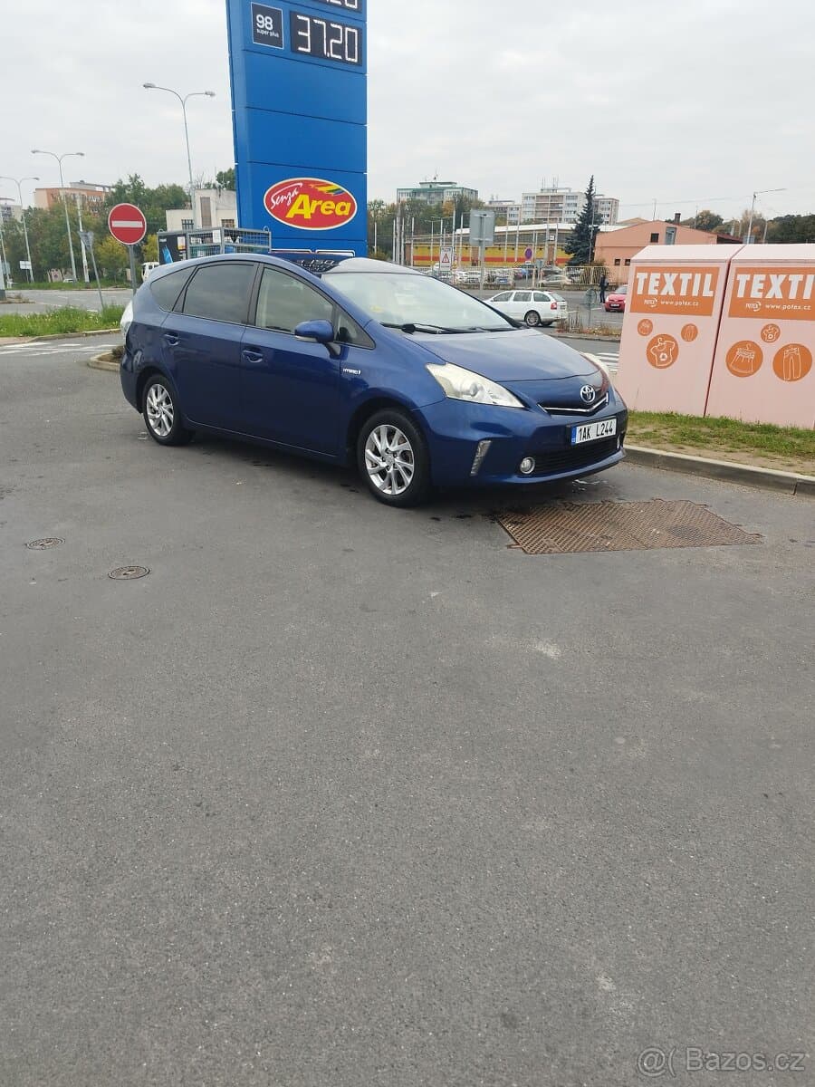 2013 Toyota PRIUS - 4