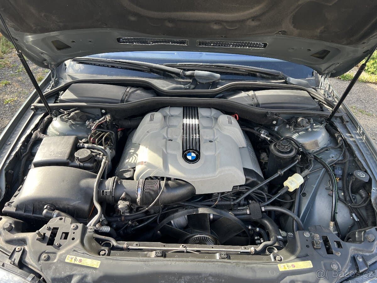 2002 BMW X7 - 4