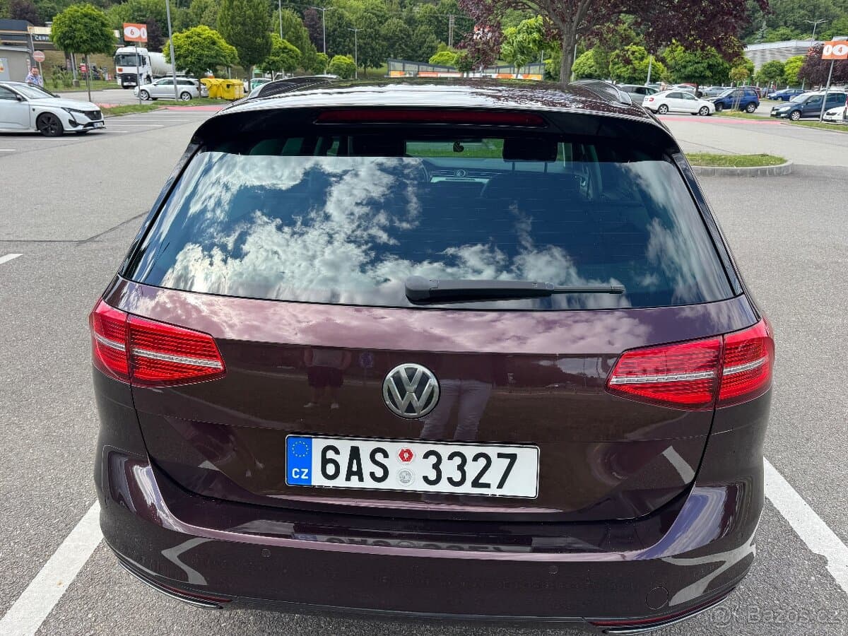 2018 Volkswagen PASSAT - 4