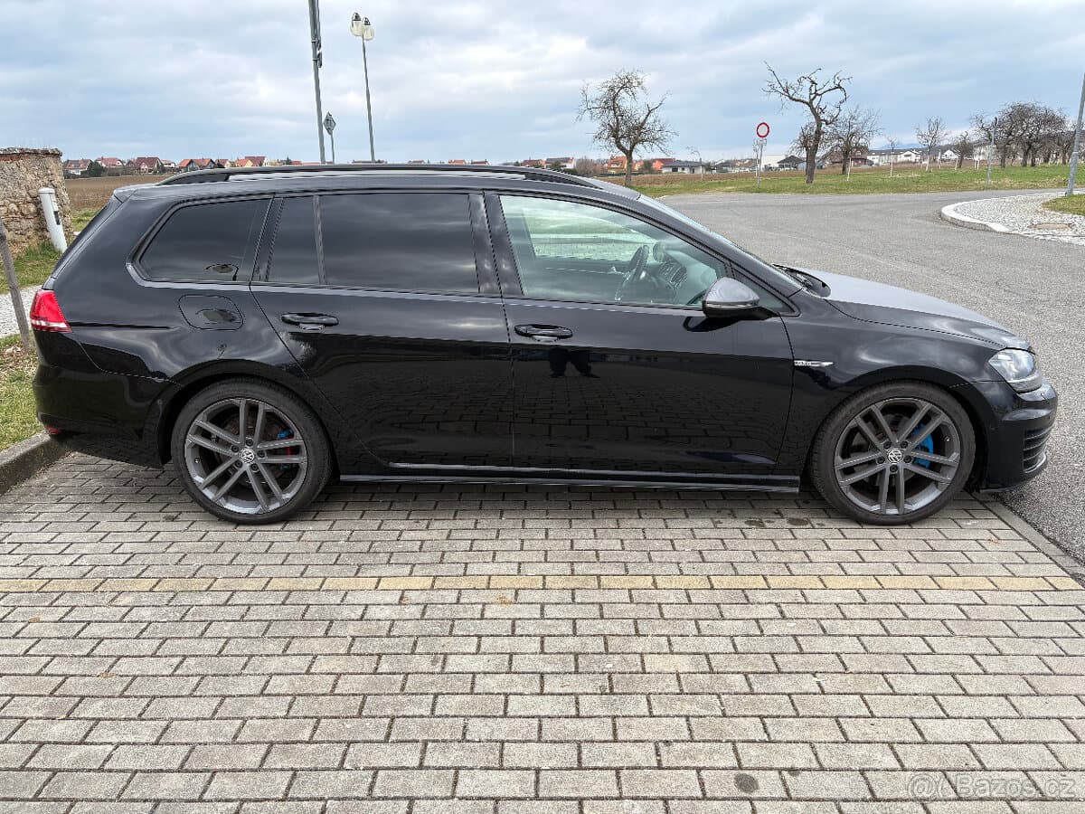 Volkswagen GOLF - 4