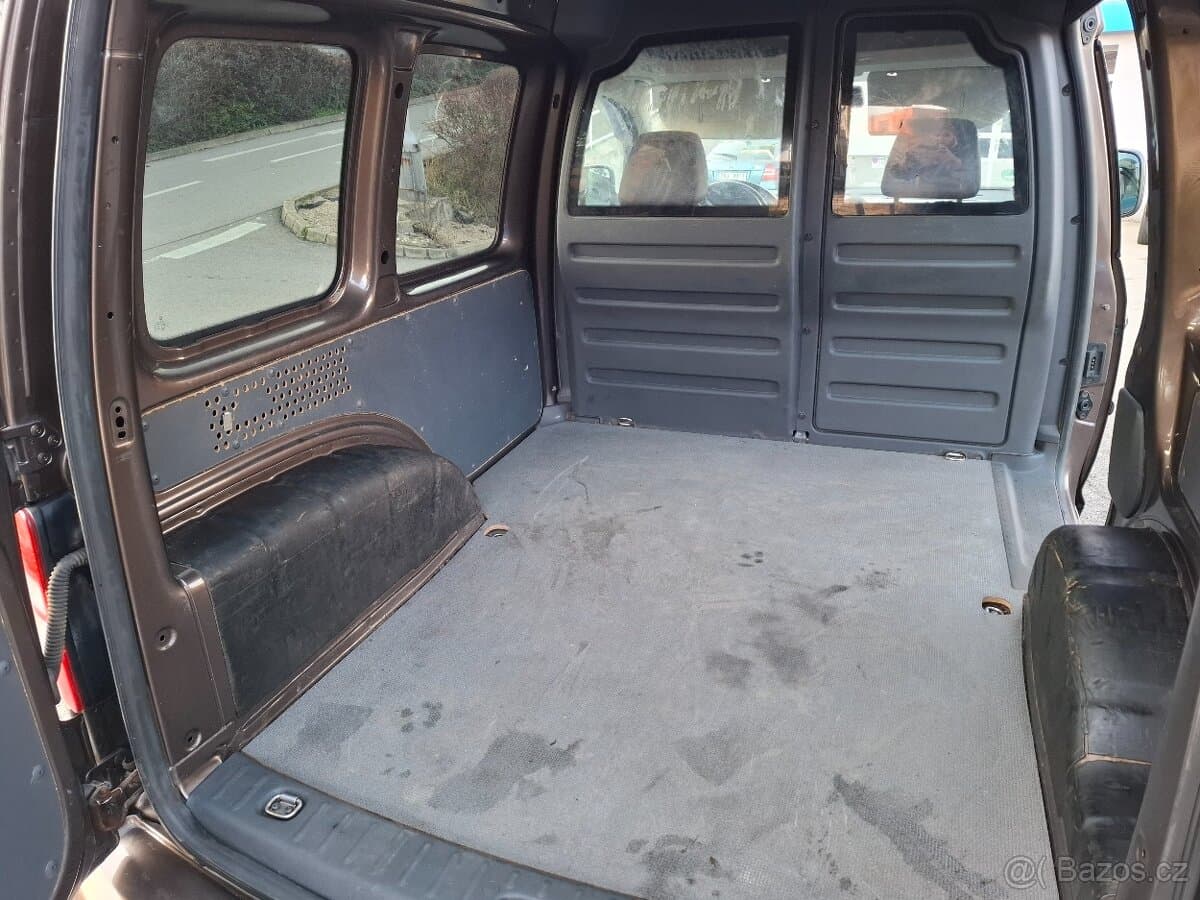 2011 Volkswagen CADDY - 4