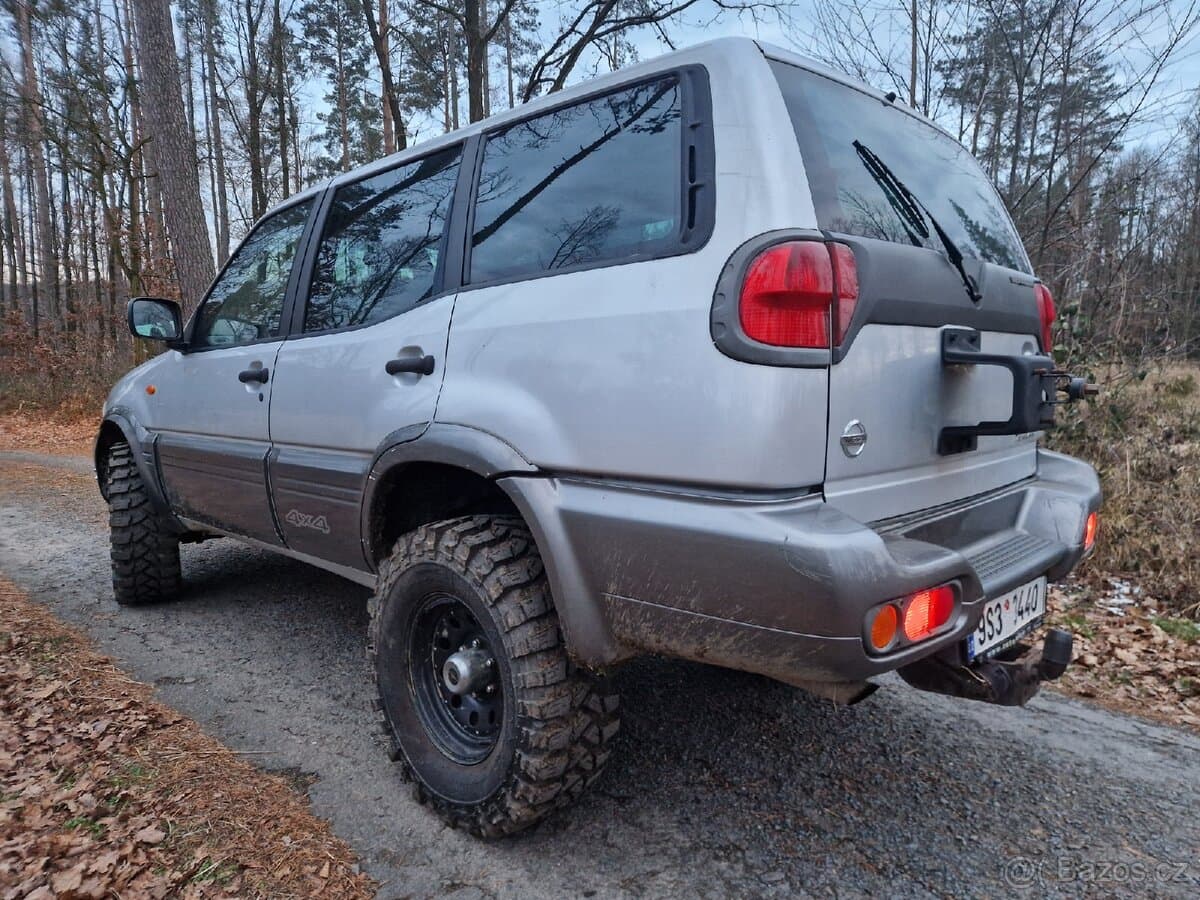 2002 Nissan TERRANO - 4